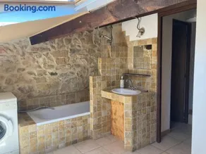 La petite maison en pierres - Image 2