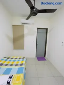 4 Room Sweet Home 12pax @ Puncak Alam - Image 4