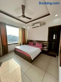 Laksh hotel,Proprietor Dilbag - Image 3