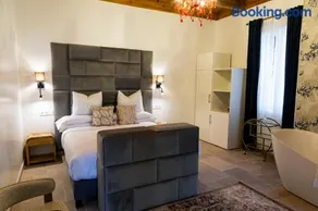 Luxury Suites El Encanto del Pinar - Image 4
