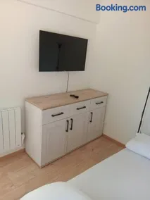 Petite Maison Cosy Orly - Image 1