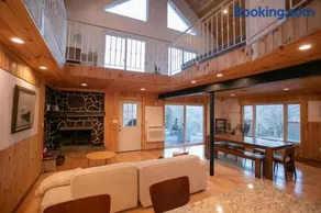 10Min to Belleayre - Jacuzzi Tub - Mountain Views - Image 3