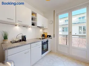Bright flat in the heart of Lausanne - Image 3