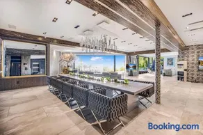 Bali Inspired Villa in Sunset Plaza - Image 5