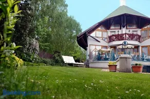 Luxusvilla Balatonszárszó - Image 1