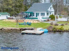 Spa Pool table & Lakefront - Maison aux Renards - Image 1