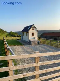 The Niblet Bonnie View Glamping Cabins, Helmsley - Image 3