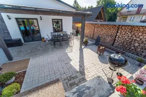 Holiday House Adonis - Image 2