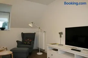 ApartPeterstor - Image 1