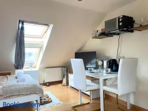 Mini-studio by HNFC Stays - Image 4