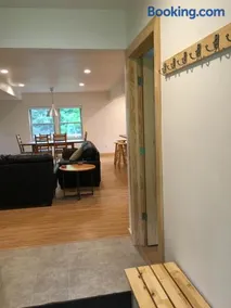 The Trailhouse - Image 2