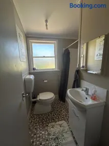 #1 Waddell Studio Apartment - Image 4