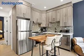 Modern Western Calgary Retreat - Image 2