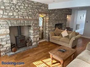 17 Eastgate - Image 1