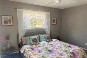 MODERN LUX 3BR HOME - King Bed - 10 mins to FT HOOD - Fenced yard - WIFI - Family friendly - LONG or SHORT TERM - Image 2