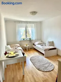 Quiet Apartment near Airport Vienna #2 - Image 5