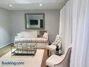 Lilly’s Maison #3 - Image 2