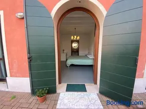 Restera Open Home - Riverside Room - Image 1