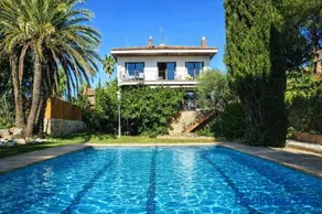 Villa Sitges El Ranch Amaizing Outdoor Areas Beaches at 5 minutes walk Sitges at 15 min drive AC Pool Jacuzzi & Garden XXL - Image 1