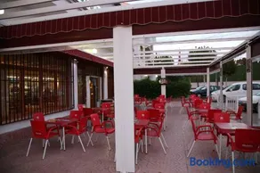 Hostal Santa Barbara - Image 4