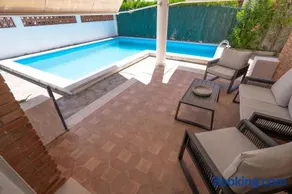 Urbasur Villa Islantilla Golf - Image 1