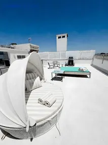 Beachfront Penthouse - Image 4