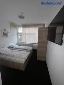 Sico Hostel Centru - Image 2