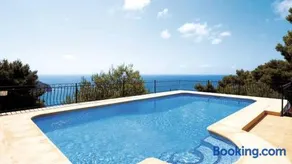 0125 Villa La Marina - Image 1