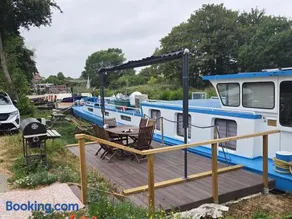 Séjour confortable sur péniche luxueuse - Image 1