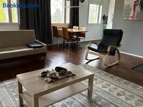 Vanhan paloaseman loft -asunto - Image 3