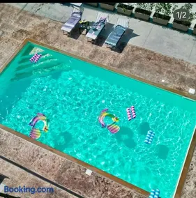 Coast to Coast Rooms & Pool Parcheggio e Piscina vicino Pompei - Image 2