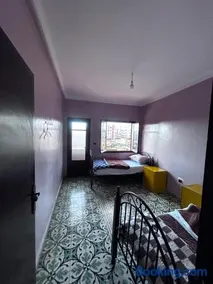 Tabriquet urban shared room - Image 5