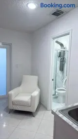 Private Miami Suite - Image 2