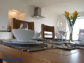 The Hebridean Cottage - Image 4