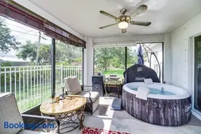 Pet Friendly, Hot Tub, 8ml to Beach, 7ml to Sebastian - Image 2