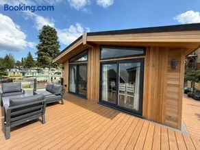 Barton Lodge - Image 2