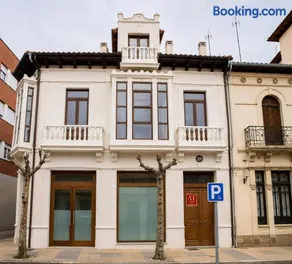 Via de la Plata Luxury Suites 2B - Image 2