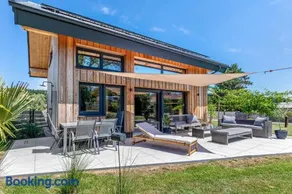 Tiny House - Image 2