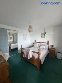 Barracuda, Beachside Apartment - Image 2
