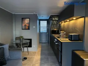 Seascape - Floating Home at Brighton Marina with free Parking - Image 3
