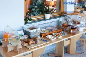 Gasthof Pension Zoller - Image 2