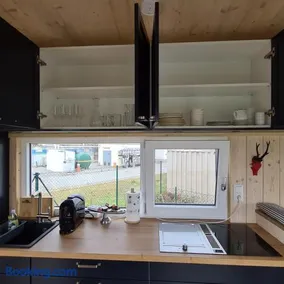 Tiny House - Image 2