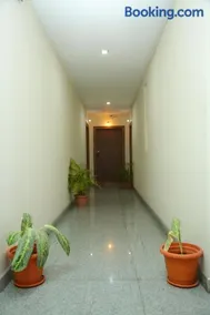 Hotel Skyview Suites & Studios - Image 3