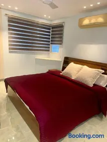 Luxurious 4-Bedroom House in the Heart of CR Park - Image 3