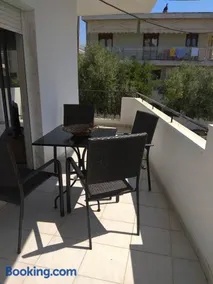 Gorginas Home - Image 1