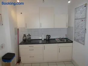 Airport Apartment - Image 3