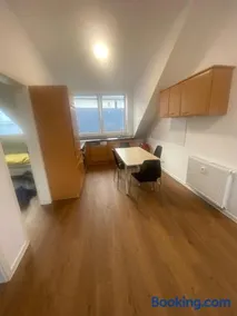 Frankfurt Eschborn New Apartment for 5 Person - Image 2