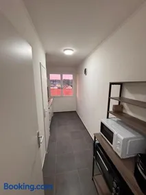 Appartement élégant à proximité du centre et des commerces - Image 3