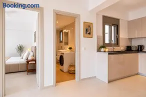 Kalamata Marina Signature Apartment - Image 2