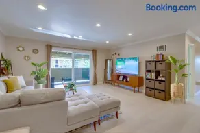 Entire Private Home with Garage Parking, Family Home Free Pool, and Tub, 3 Bedrooms 2 Bathrooms Available Now - Image 2